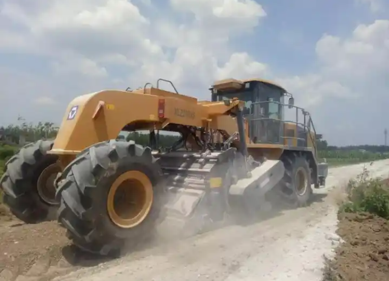 XCMG Oficial Estabilizador de Solo Reciclador a Frio de Estrada de Asfalto XLZ210 Máquina de Pavimento de Reciclagem para Venda